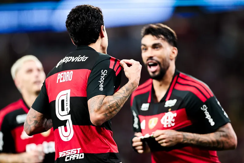 Pedro comemora seu gol em Fluminense x Flamengo. Fotos: Gilvan de Souza/Flamengo