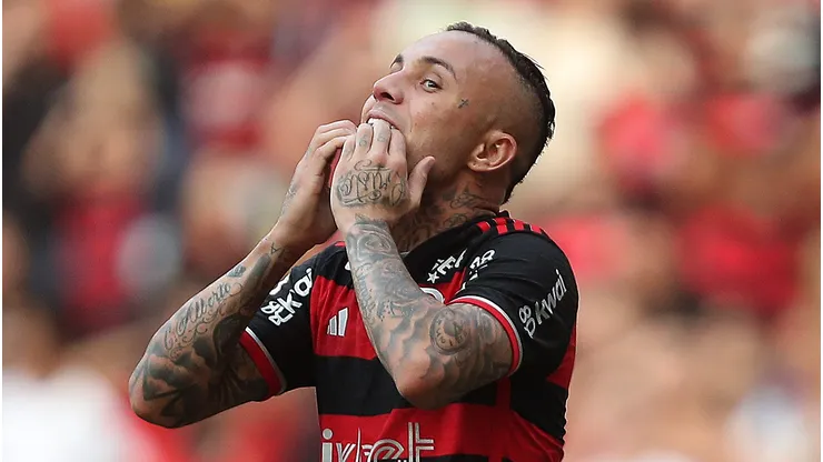 Cebolinha comunicou a interessados que deve sair do Flamengo em julho, diz setorista do Timão