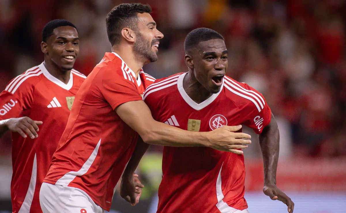 Bruno Henrique e Félix Torres encabeçam lista de 10 jogadores que podem deixar Inter em dezembro