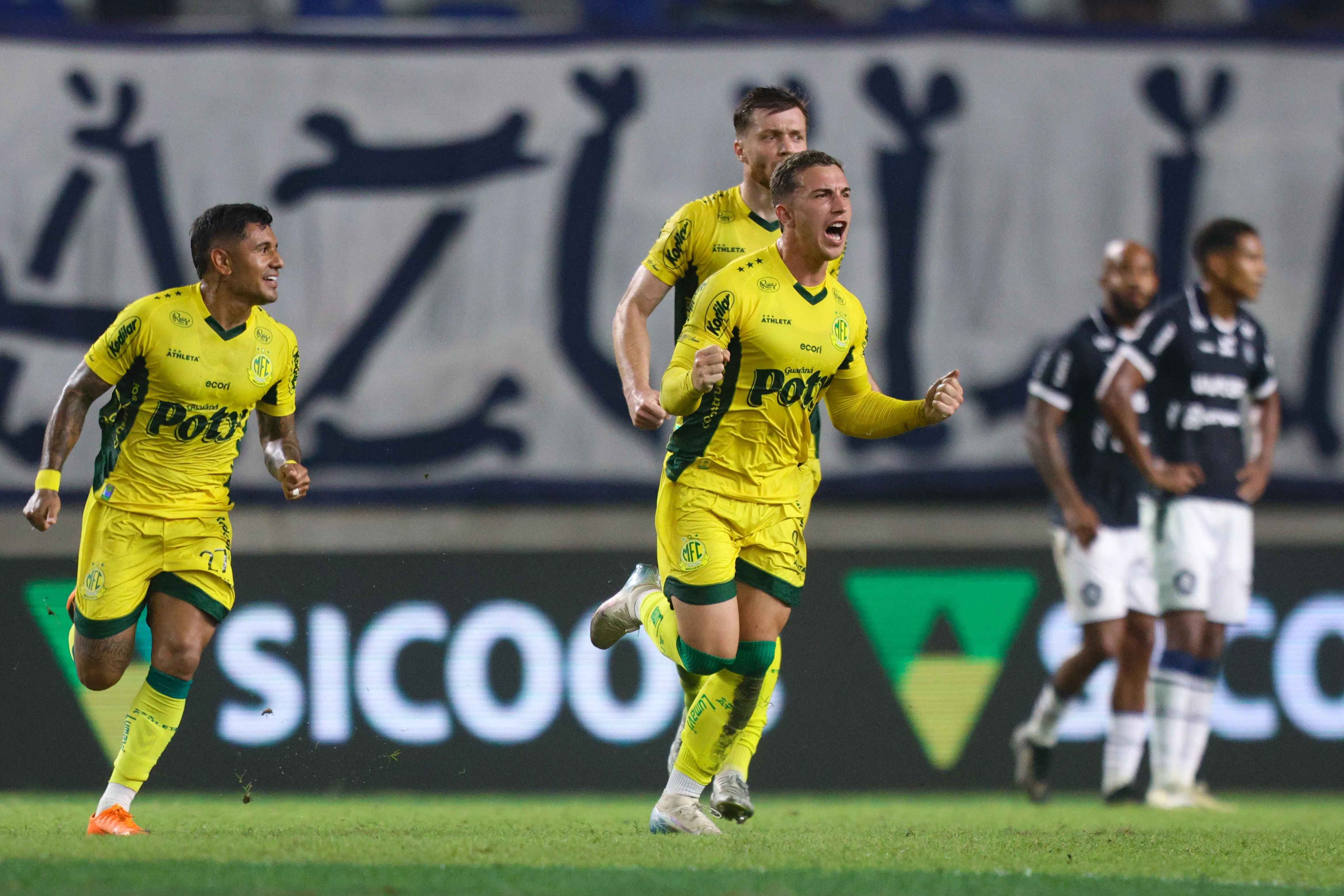 Nathan Fogaca jogador do Mirassol comemora seu gol durante partida contra o Remo no estadio Mangueirao pelo campeonato Brasileiro A 2026. Foto: Fernando Torres/AGIF