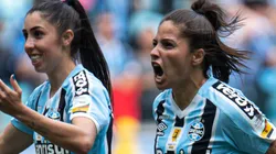 Gurias Gremistas comemorando gol. Foto: Maxi Franzoi/AGIF