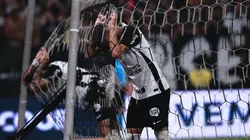 Kayke e Yuri Alberto jogadores do Corinthians lamentam durante partida contra o Palmeiras. Foto: Ettore Chiereguini/AGIF