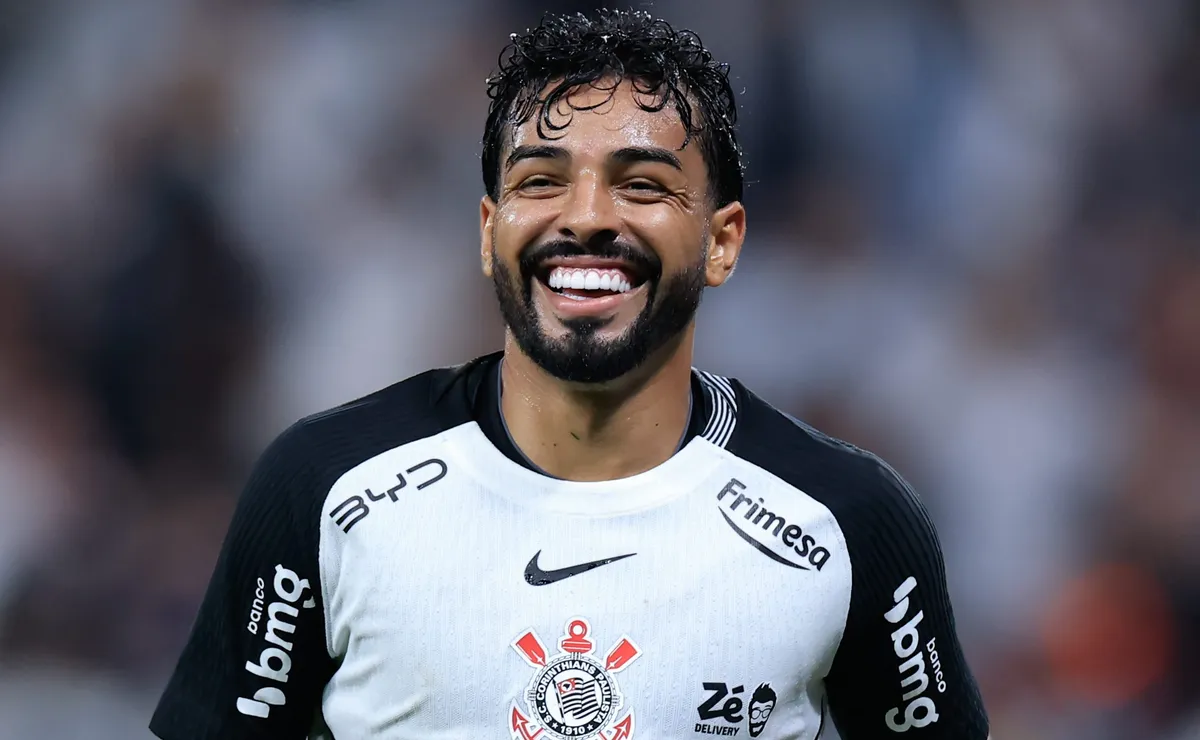 Destaque no Dérbi, Bidu comanda defesa do Corinthians mesmo com desvantagem numérica em campo