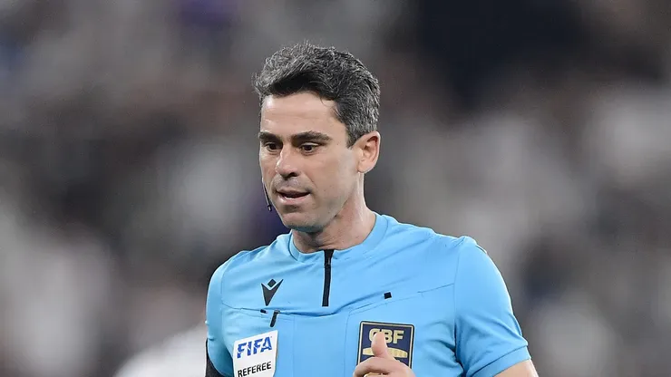 - O arbitro Flavio Rodrigues de Souza durante partida entre Botafogo e Atletico-MG
