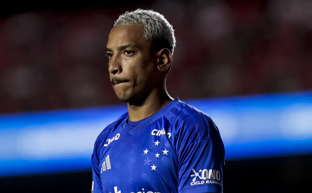 Matheus Pereira convoca torcida do Cruzeiro e cobra apoio na Libertadores: “Sempre dá um gás a mais”
