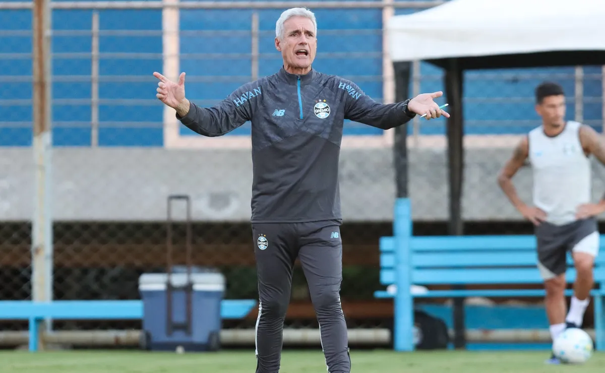 Grêmio define relacionados para enfrentar o Deportivo Riestra com ausência importante