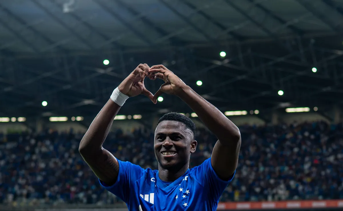 Cruzeiro chega a sete jogos invicto em casa e se aproxima de marca de 2025
