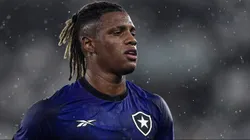 Danilo interessa ao Palmeiras.