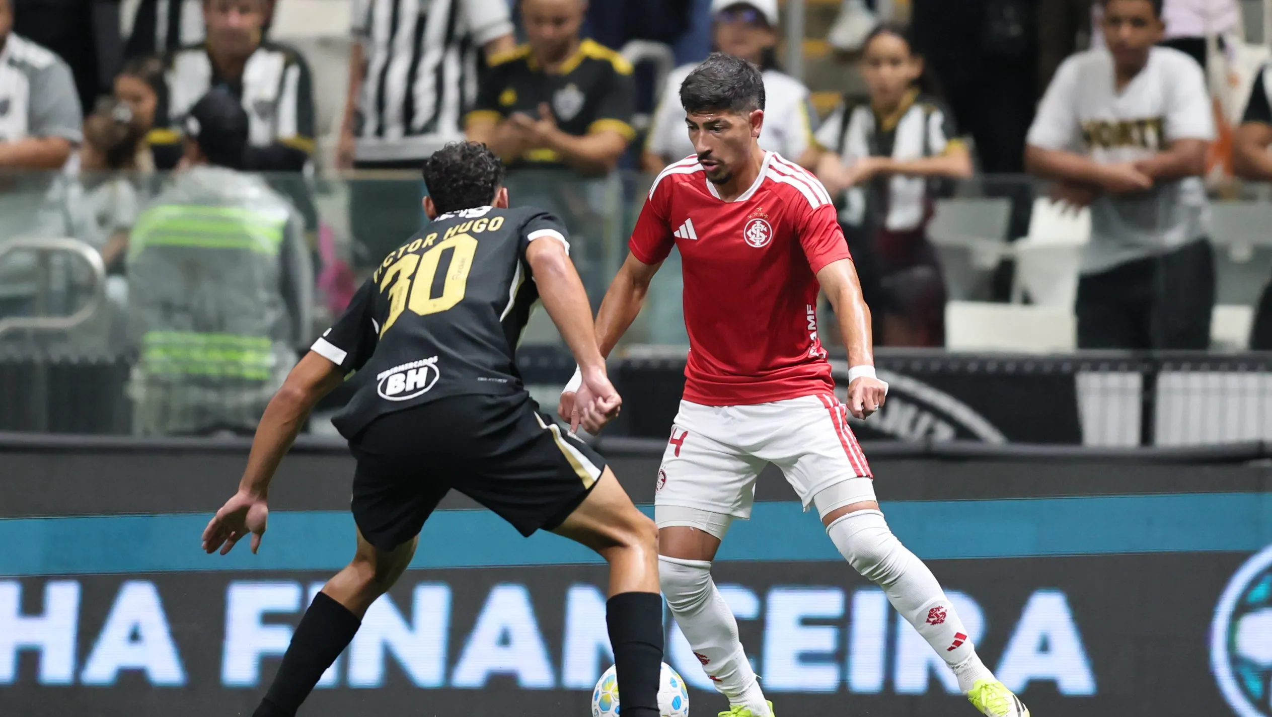 Alan Rodriguez no Inter. Foto: Gilson Lobo/AGIF