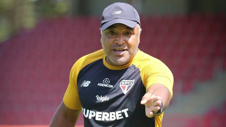 Roger Machado comanda treino no CT da Barra Funda - Foto: Erico Leonan / São Paulo FC
