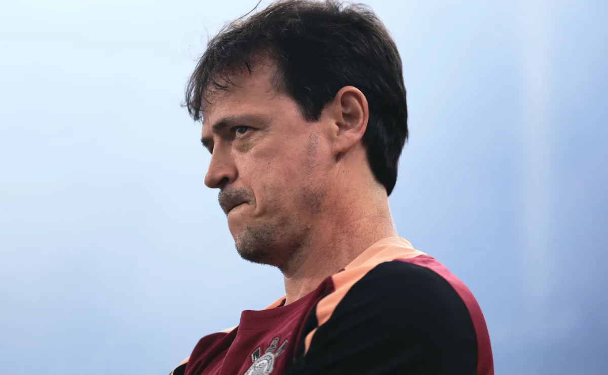 Corinthians terá oito desfalques, incluindo Memphis Depay, contra o Santa Fé na Libertadores