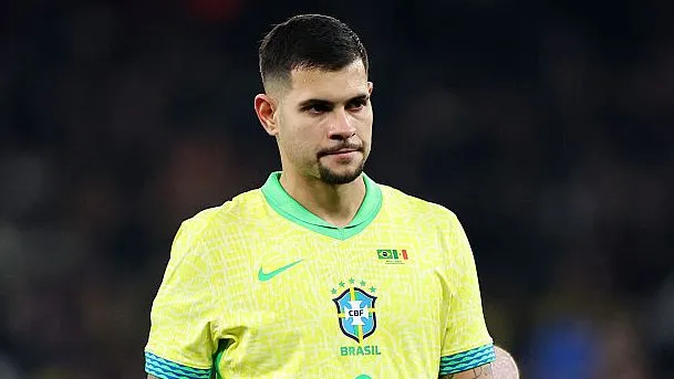 Bruno Guimarães surgiu com novo problema médico – (Photo by Harry Murphy/Getty Images)