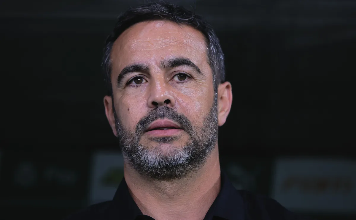 Cruzeiro surpreende e anuncia renovação com Artur Jorge até 2030