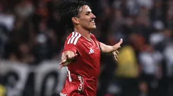 Bernabéi comemora seu gol na vitória do Internacional diante do Corinthians