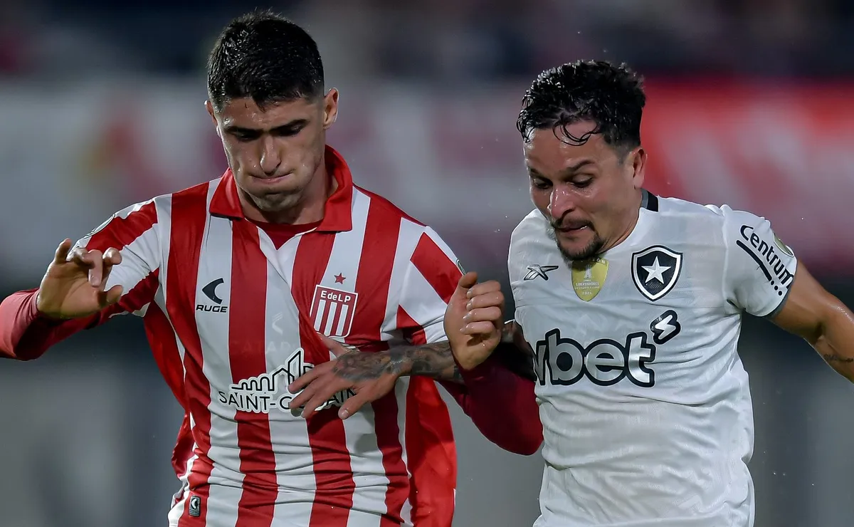 Botafogo venceu três e perdeu sete dos últimos dez jogos na Argentina antes de reencontro em Avellaneda