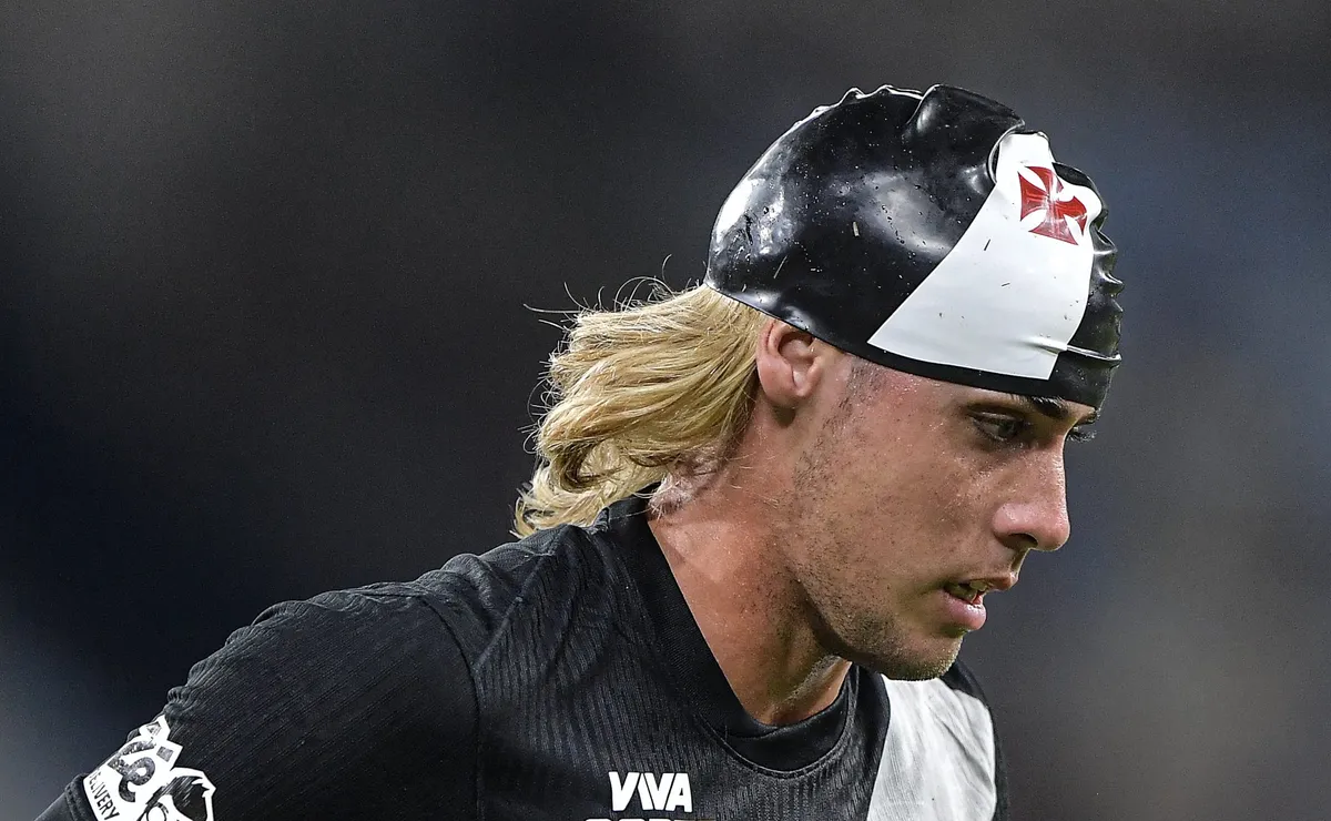 Spinelli e Brenner são confirmados como titulares e mudam ataque do Vasco na Sul-Americana