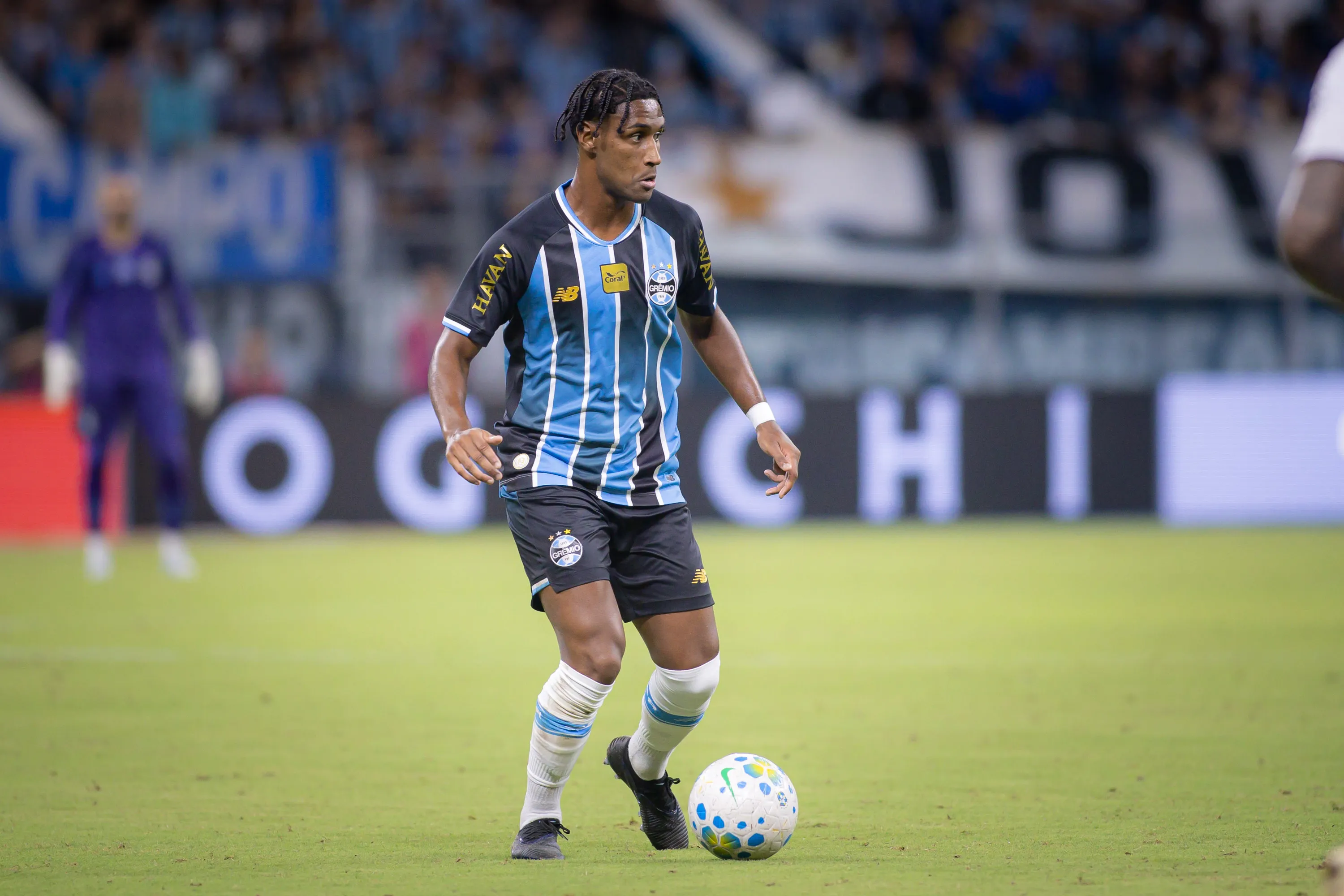 Tete jogador do Gremio durante partida contra o Remo no estadio Arena do Gremio pelo campeonato Brasileiro A 2026. Foto: Maxi Franzoi/AGIF