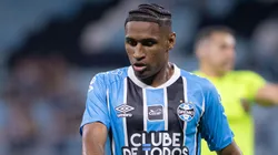 Tetê jogador do Grêmio lamenta durante partida contra o Botafogo. Foto: Maxi Franzoi/AGIF
