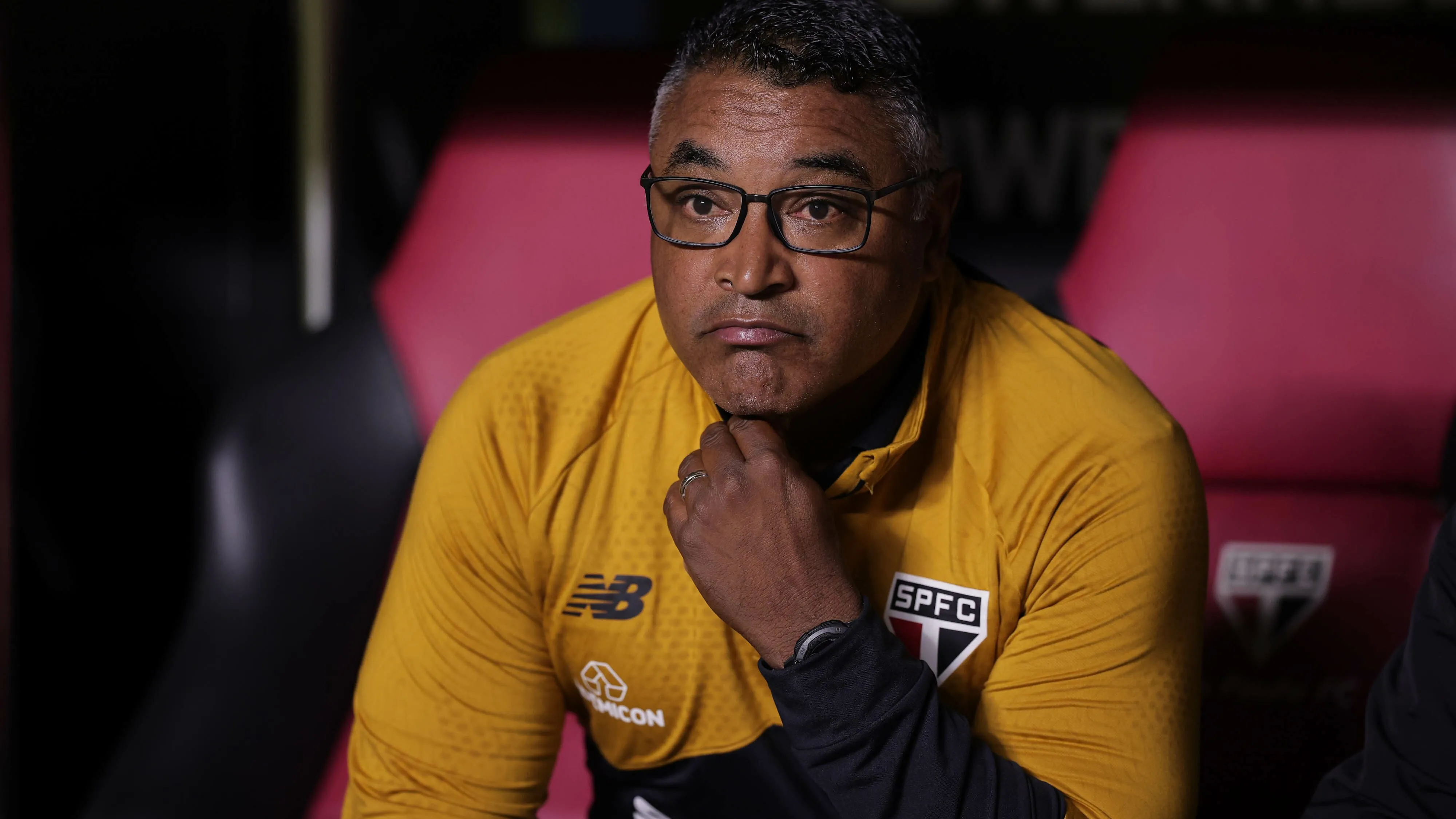 Roger Machado aceitou as vaias e explicou –  Foto: Ettore Chiereguini/AGIF