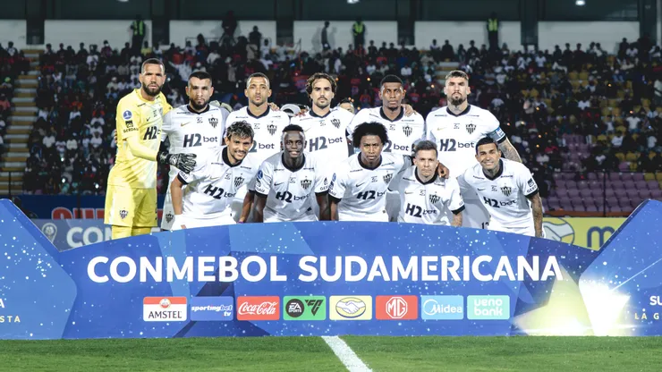 Time titular do Galo na estreia do torneio