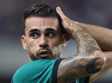 Felipe Vizeu, ex-Flamengo, critica gramado sintético do Palmeiras