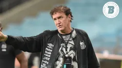 Cuca técnico do Santos durante partida