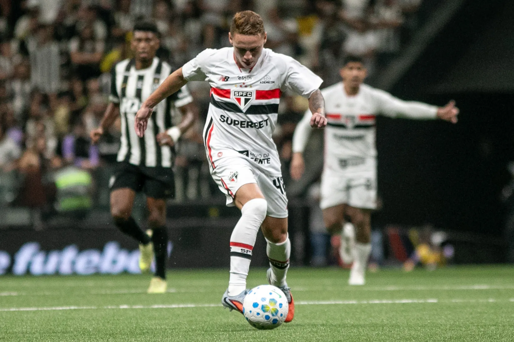 Maik durante empate contra o Atlético-MG. Foto: Fernando Moreno/AGIF