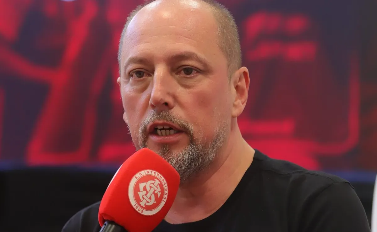 Internacional traça estratégia ousada para contratar três reforços após a Copa do Mundo