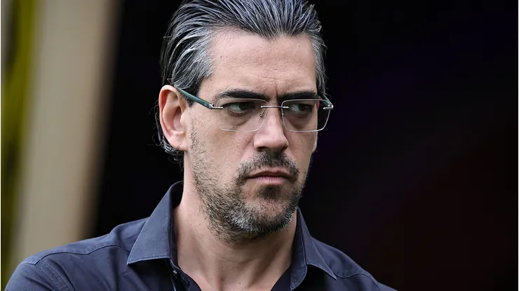 Paulo Bracks deixou a delegação em Santos.