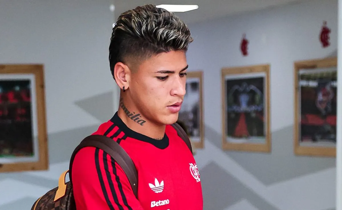 Carrascal recebe nova decisão do STJD e tem pena reduzida para 2 jogos de suspensão