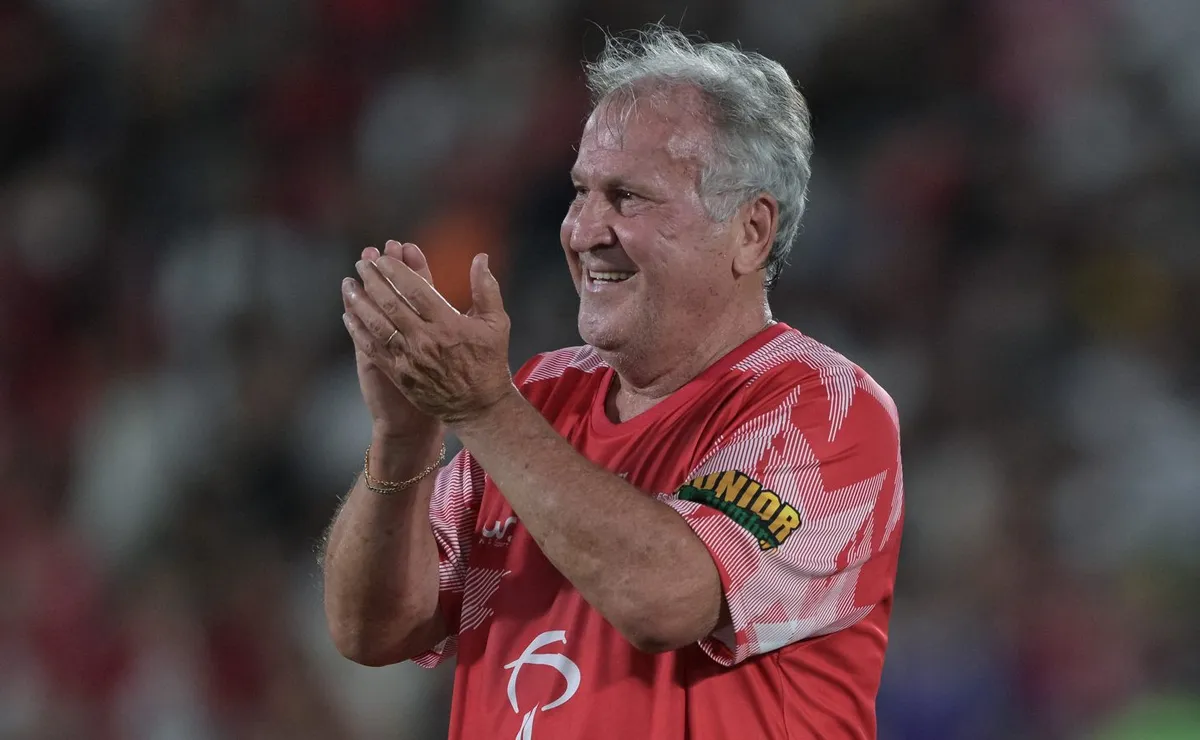 Zico tira o chapéu e rasga elogios ao centroavante Pedro, do Flamengo: “É o melhor que temos no Brasil”