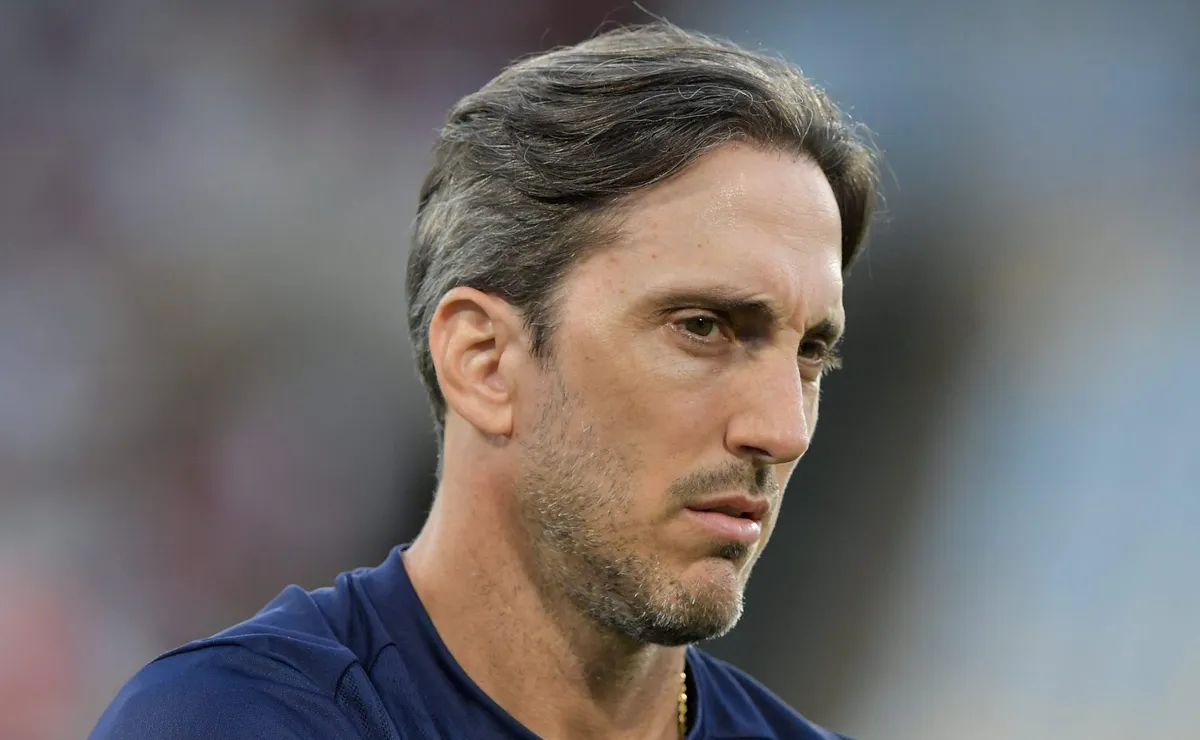 Zubeldía faz mudança crucial e John Kennedy decide para o Fluminense contra a Chapecoense