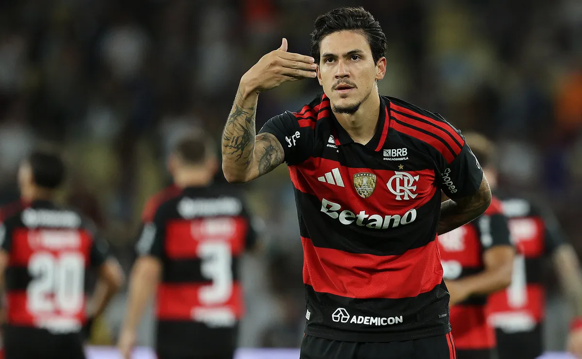 Atual campeão, Flamengo recebe o Independiente Medellín para assumir a ponta da Libertadores