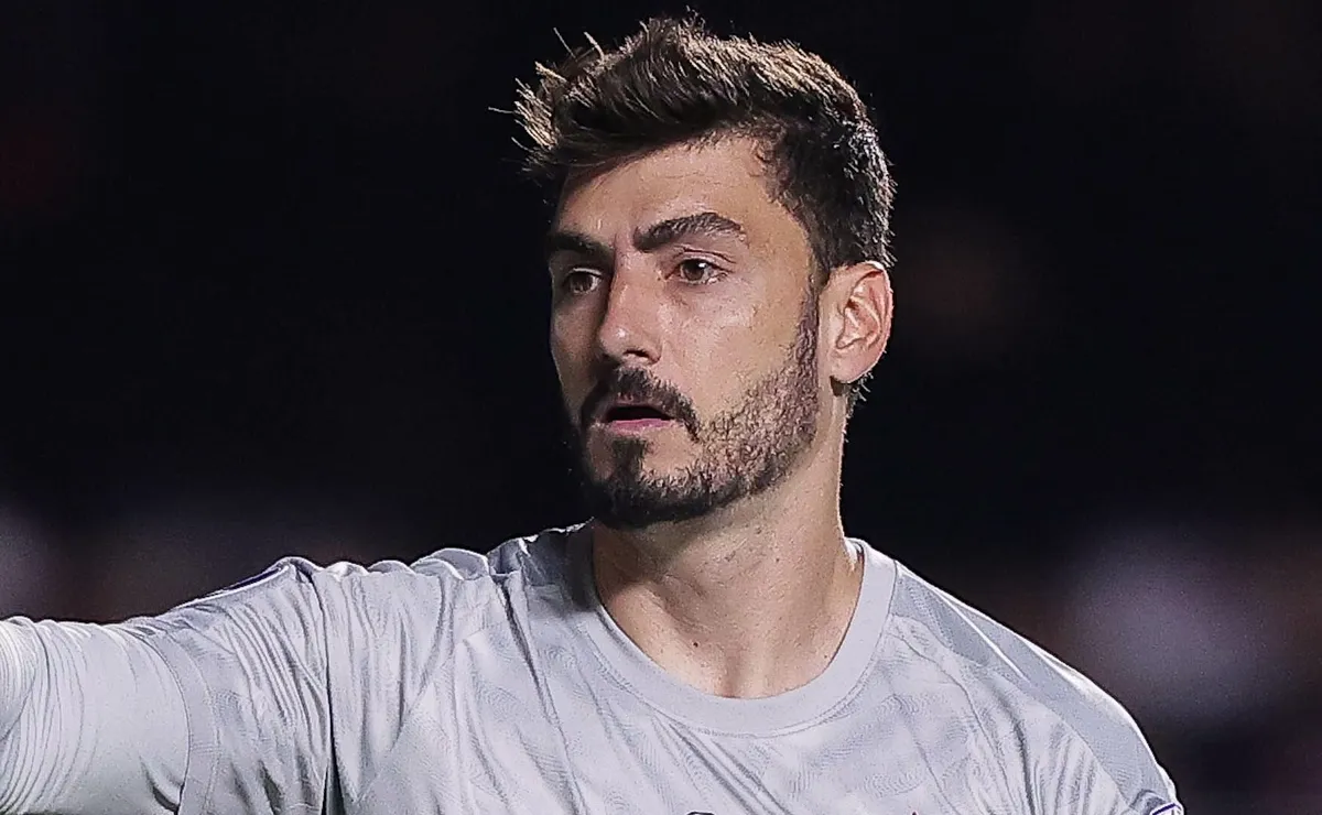 Rafael alcança marca histórica em vitória do São Paulo ao completar 200 jogos pelo clube