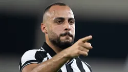 Arthur Cabral jogador do Botafogo comemora seu gol durante partida contra o Mirassol no estadio Engenhao pelo campeonato Brasileiro A 2026. Foto: Jorge Rodrigues/AGIF