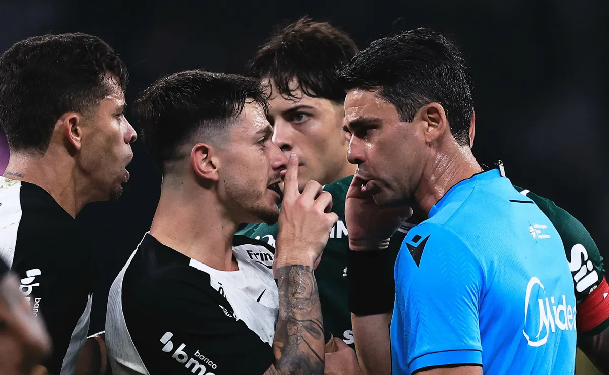 CBF banca árbitro e não vê pênalti em Ramón Sosa em polêmica contra Palmeiras no Dérbi