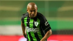 Mariano atuando como jogador do América-MG. Foto: Gilson Lobo/AGIF