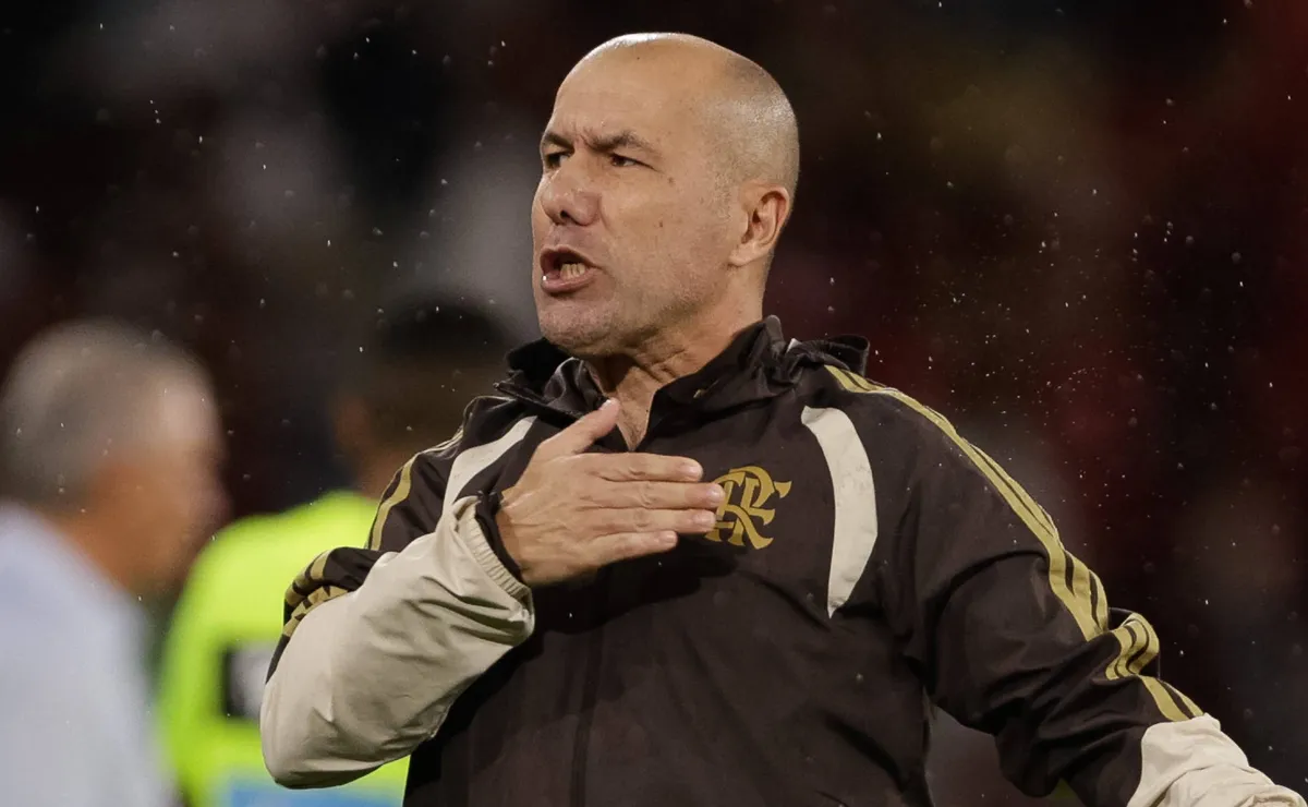 Leonardo Jardim quebra protocolo e volta a suspender concentração no Flamengo em véspera de Libertadores