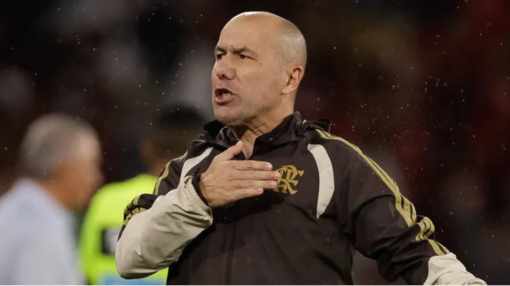 Leonardo Jardim deu voto de confiança aos jogadores e suspendeu concentração no Flamengo antes de enfrentar colombianos pela Libertadores