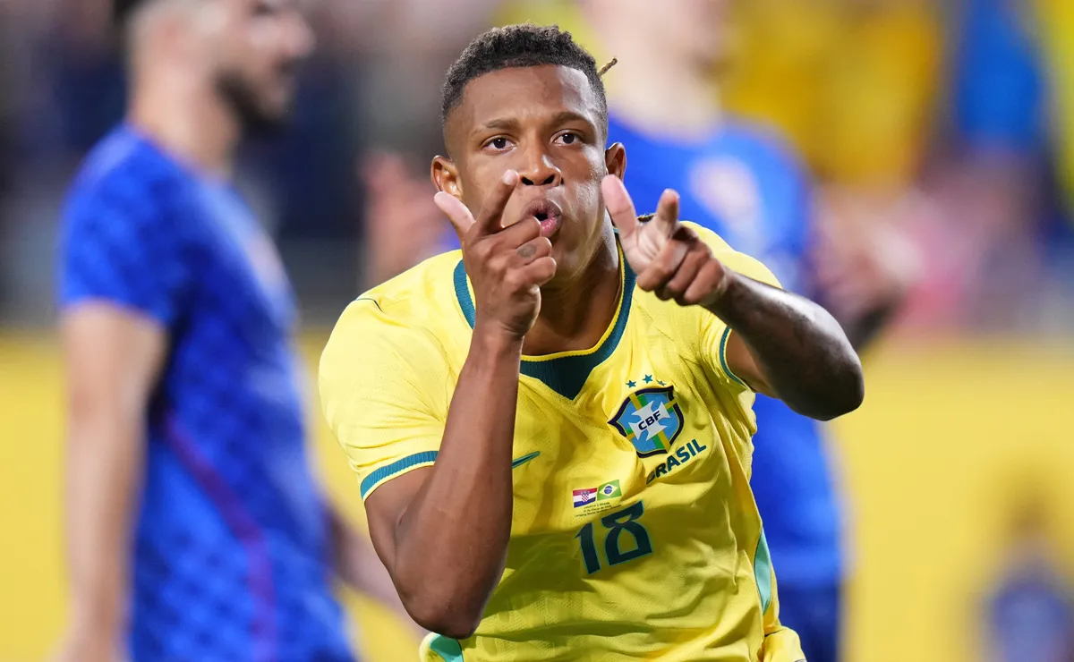 Fernando Campos, comentarista da CazéTV, pede Danilo na Copa do Mundo: “carrega o time”