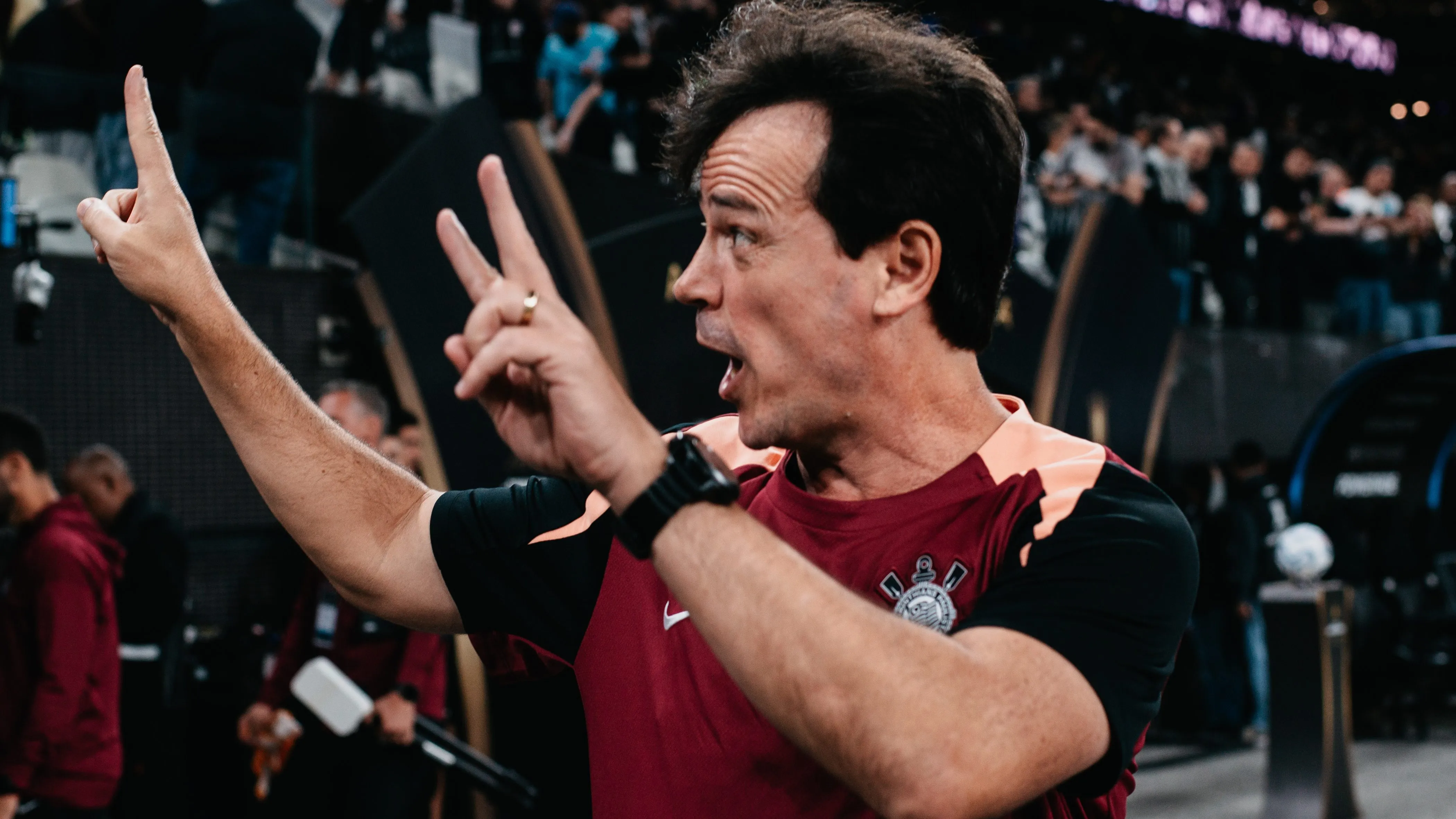 Fernando Diniz, técnico do Corinthians, durante partida contra o Santa Fe no estádio Arena Corinthians pelo campeonato Copa Libertadores 2026. Foto: Guilherme Veiga/RP FOTOPRESS/AGIF