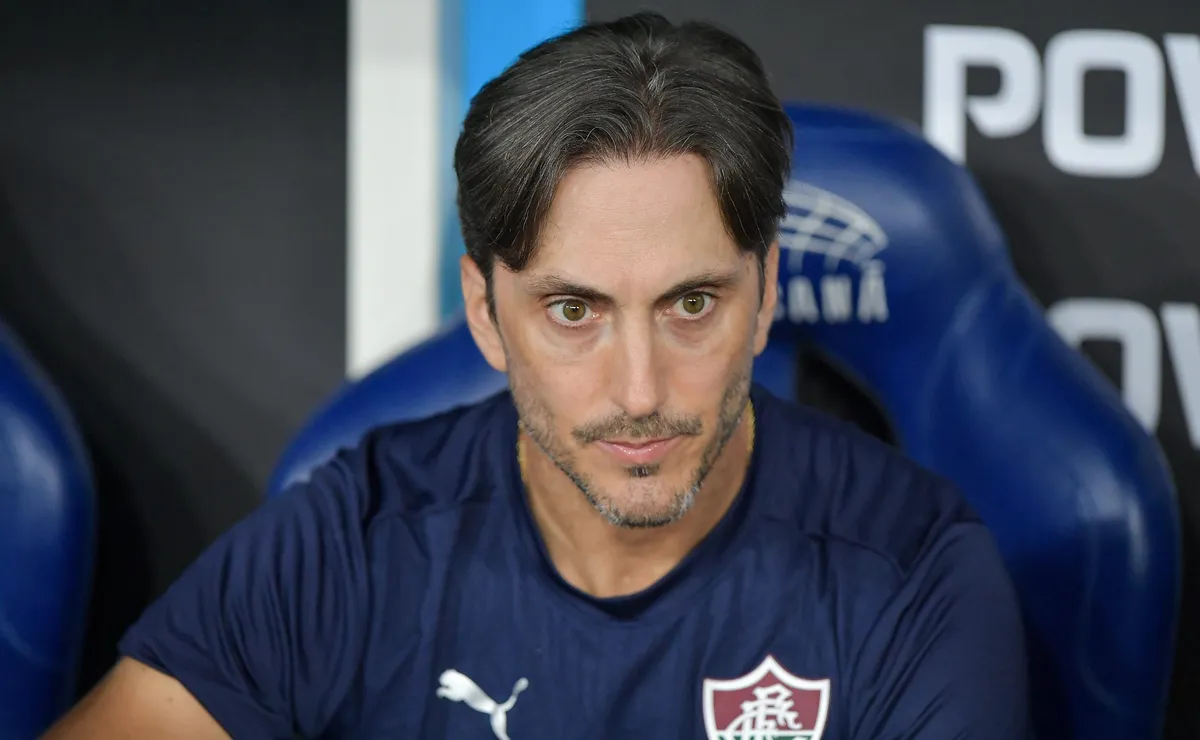 Zubeldía aponta que derrota do Fluminense na Libertadores ocorreu em erros pontuais: “Duas jogadas pontuais eles se põem em vantagem”