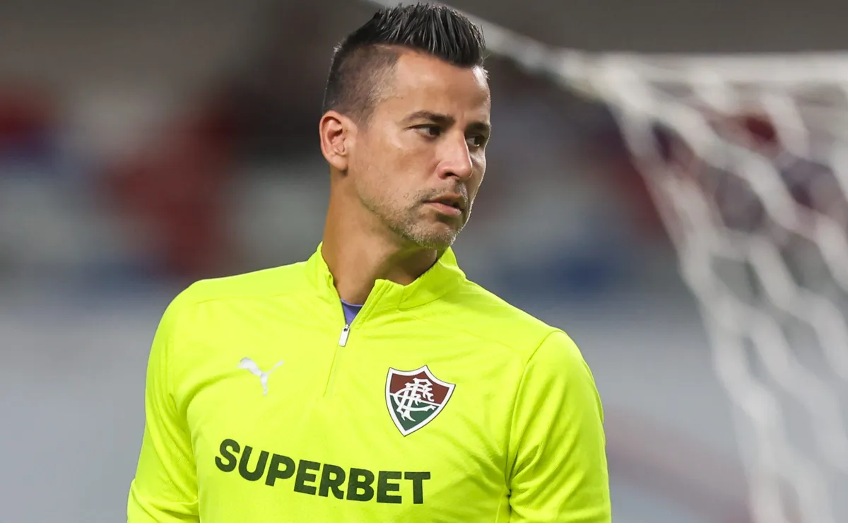 Fábio detalha perda de equilíbrio do Fluminense e dá razão às vaias da torcida