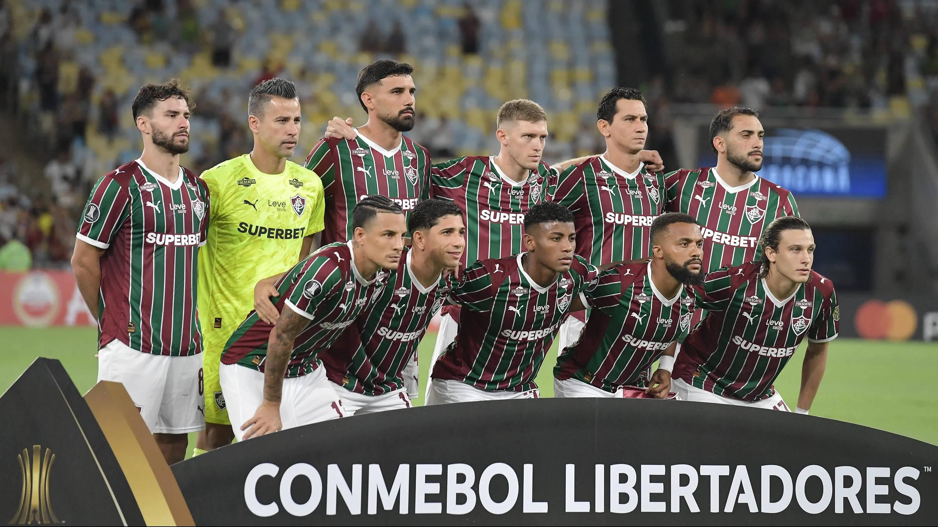 Jogadores do Fluminense posam para foto antes na partida contra Independiente no estadio Maracana pelo campeonato Copa Libertadores 2026. Foto: Thiago Ribeiro/AGIF
