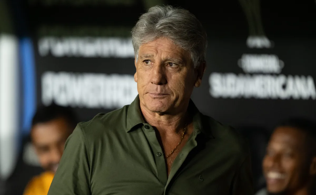 Renato Gaúcho revela que fez pedido aos jogadores sobre expulsões recentes