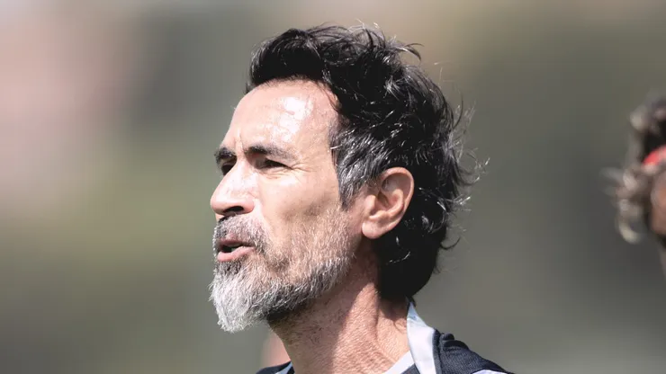 Eduardo Domínguez durante treino do Galo nos últimos dias