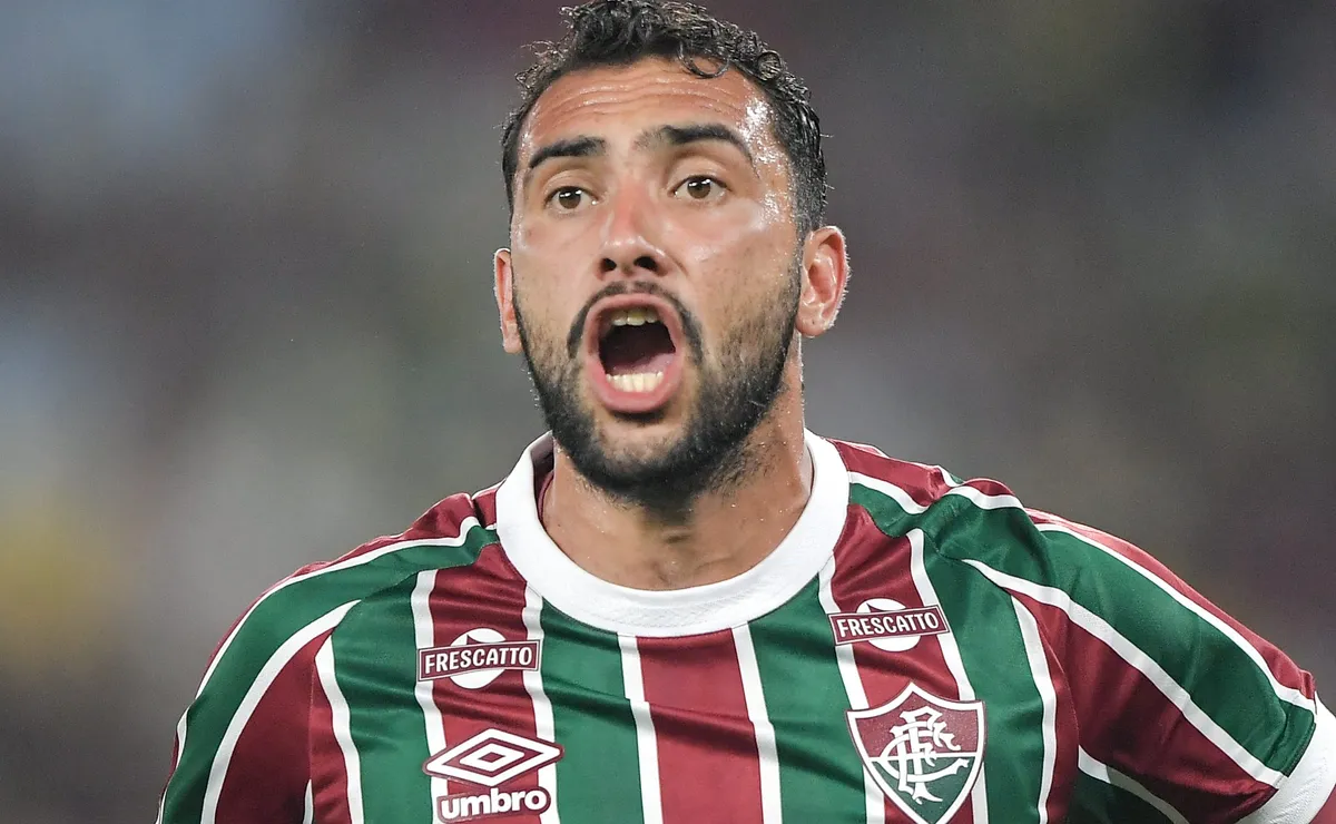 Freytes, do Fluminense, elogia Neymar e projeta duelo contra o Santos: “Eu gosto muito dele”