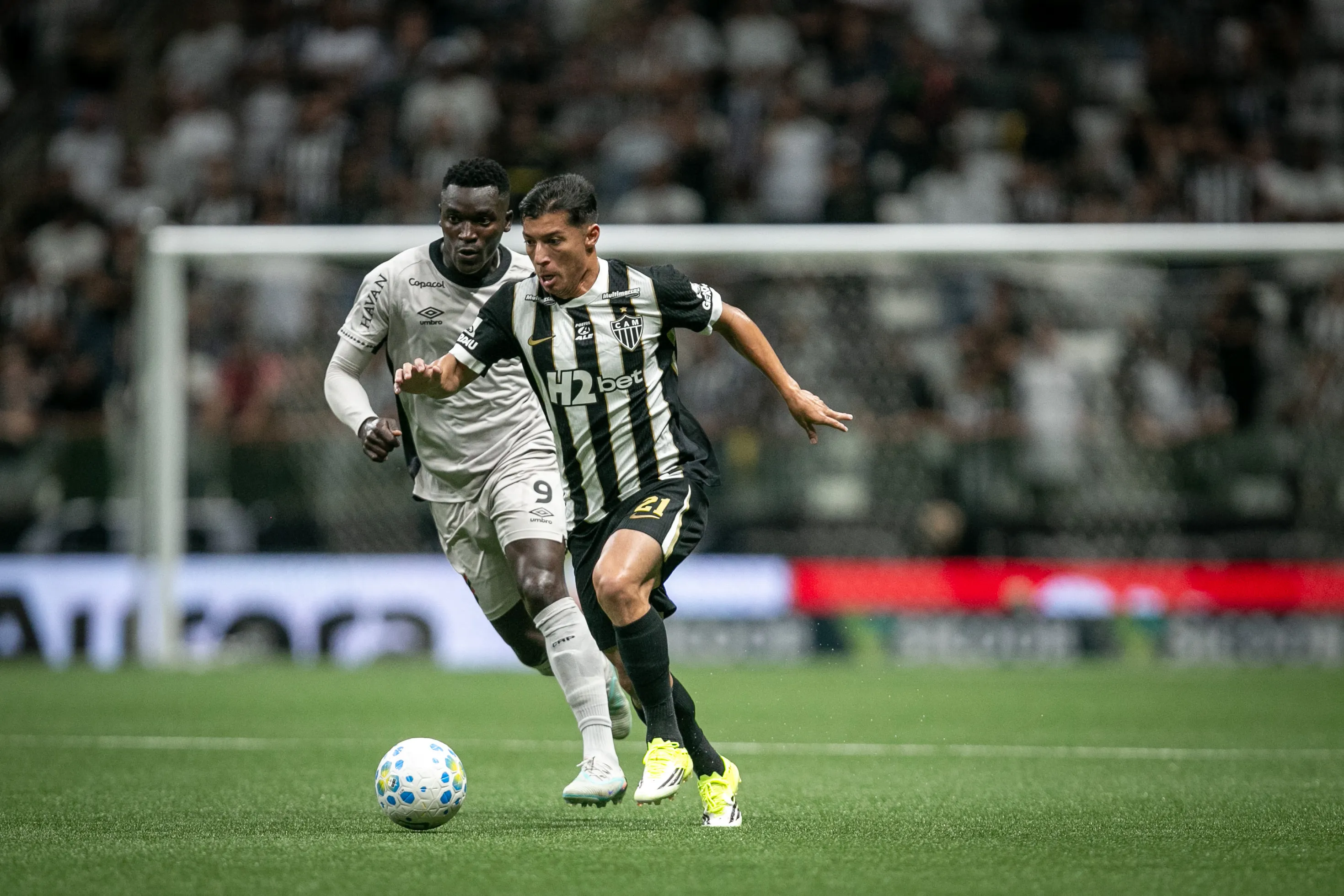 Galo bateu o Athletico-PR no último jogo em casa. Foto: Fernando Moreno/AGIF