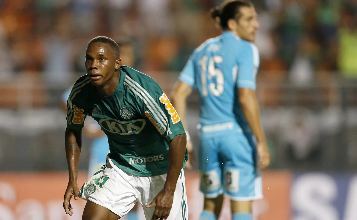 Palmeiras reencontra Sporting Cristal e relembra campanha marcante na Libertadores de 2013