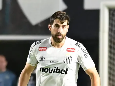 Torcida do Santos elege Luan Peres como vilão em empate contra o Palmeiras